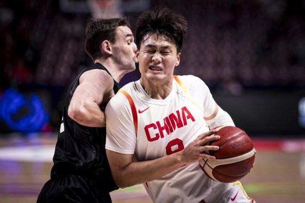 全智股配 力克新西兰队 中国男篮十年后再次闯入亚洲杯决赛